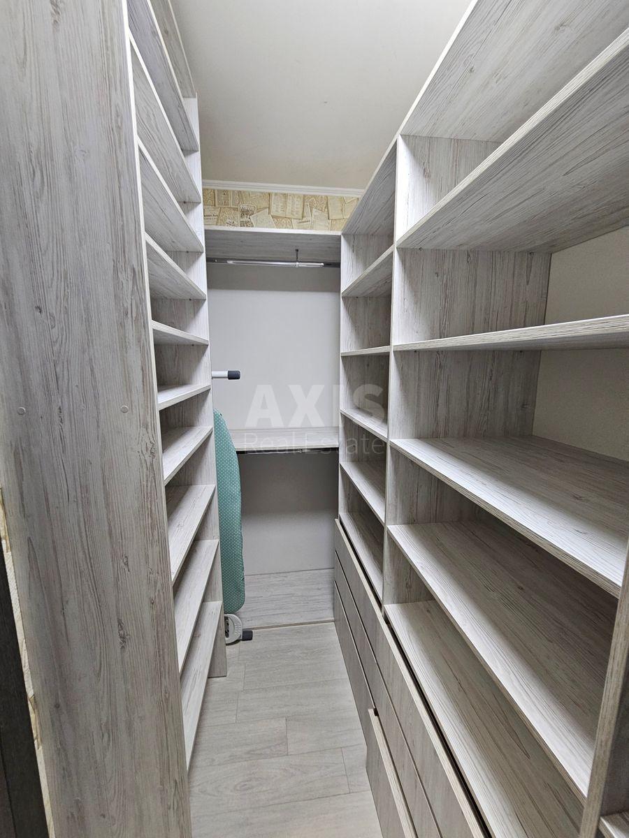 3k apartment vul. Oleny Pchilky 87