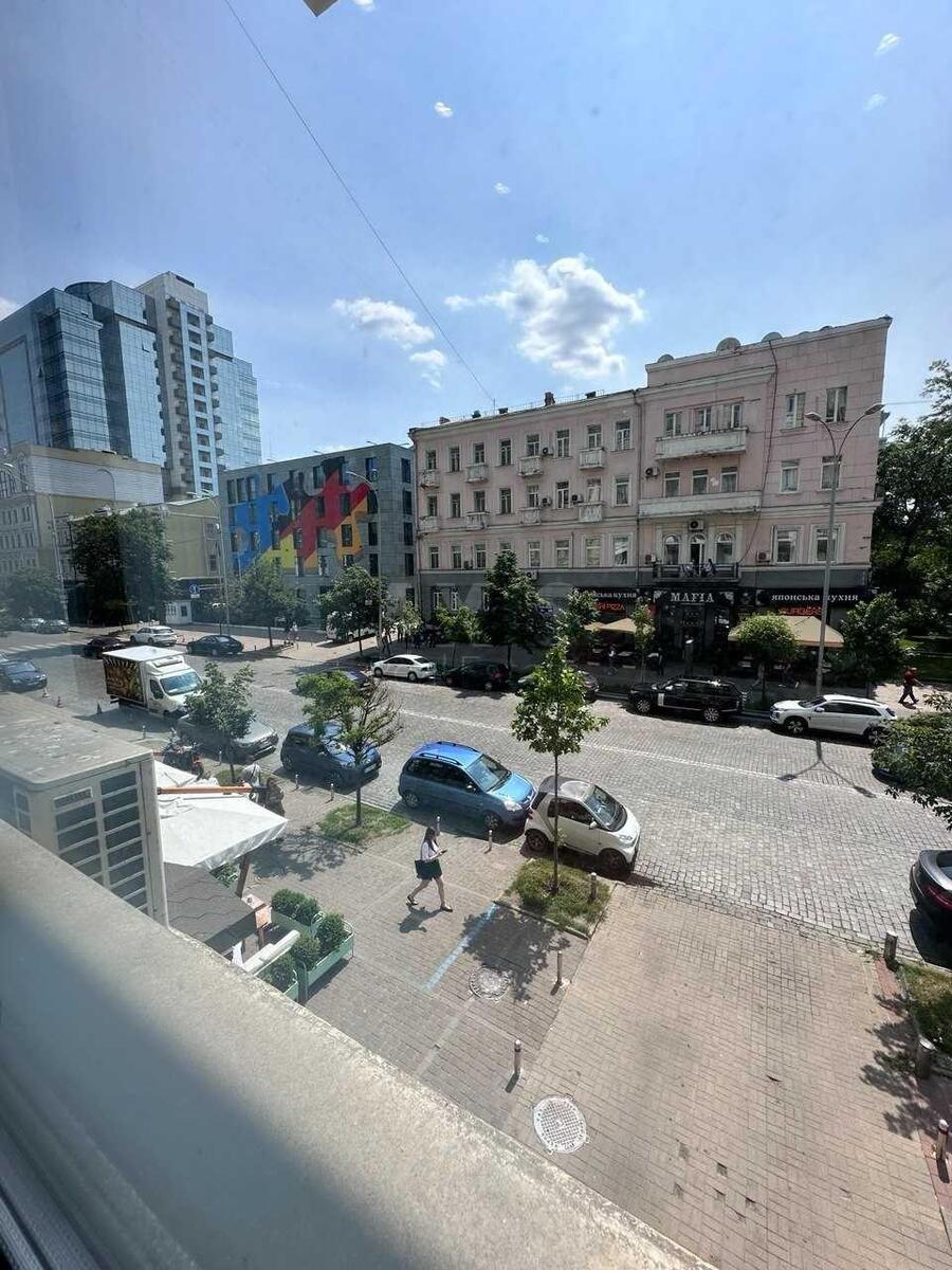 Office vul. Hmel'nyc'kogo Bogdana 32, 42m210