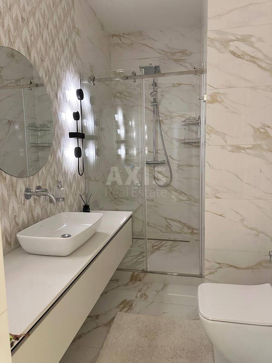 4k apartment vul. Buslivs'ka 125987812