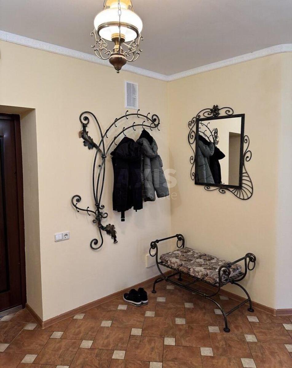 2k apartment vul. Yulia Zdanovska 46/110