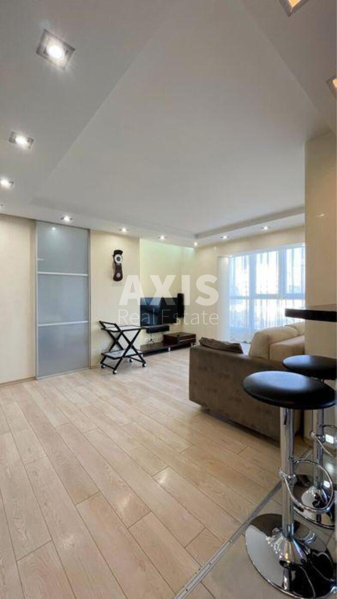 2k apartment bul. Lesi Ukrai'nky 196