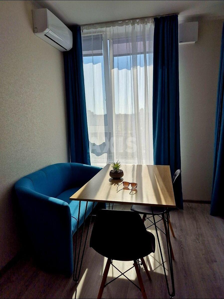 1k apartment pr-t Sobornosti 14613531