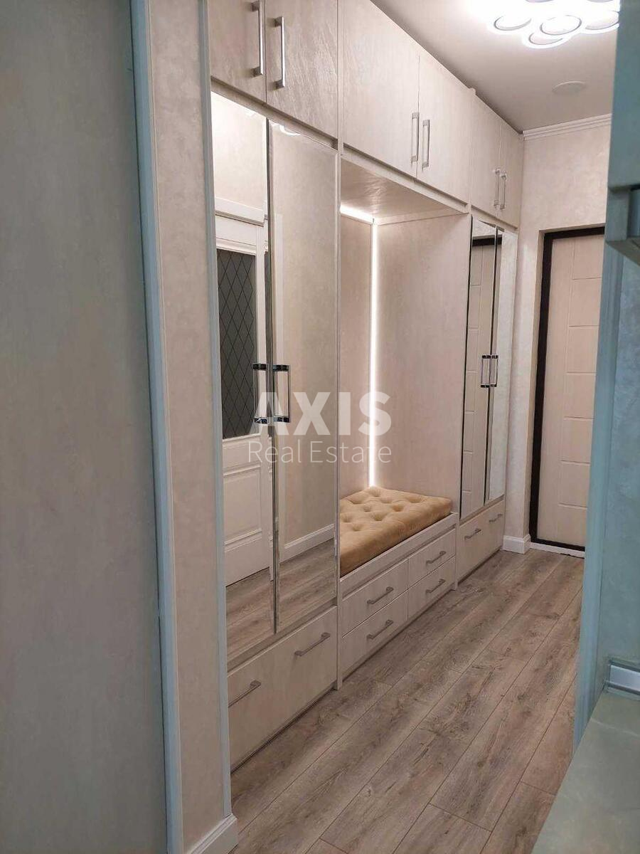 1k apartment vul. Myhajla Maksymovycha 249