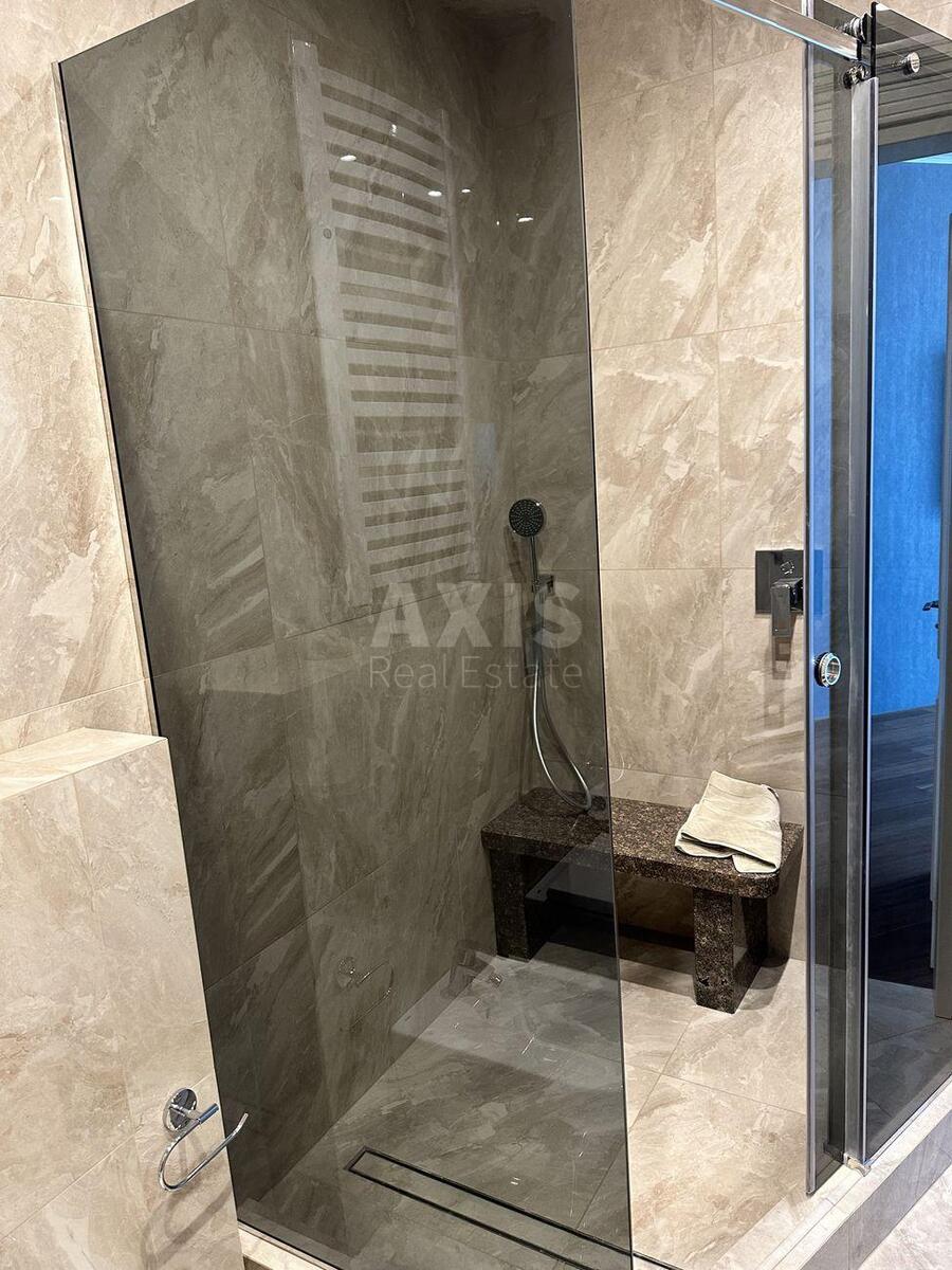 2k apartment vul. Dragomyrova Myhajla 4Б2