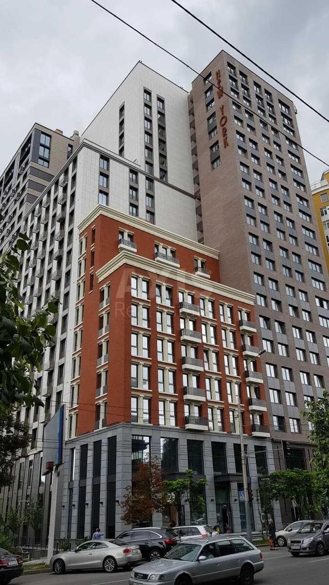 Office vul. Antonovycha 74, 680m261195