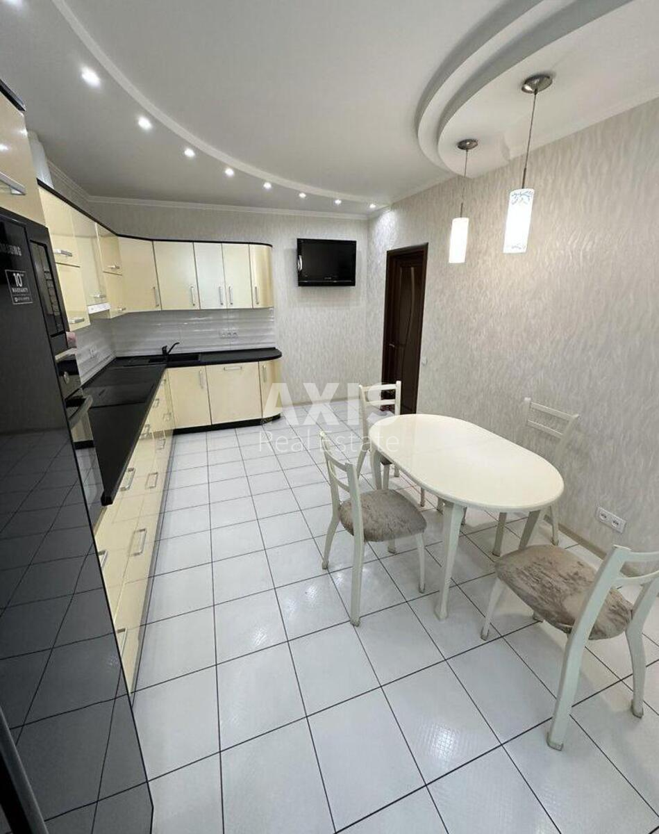 2k apartment prov. Kolomyjs'kyj 17/31А610700
