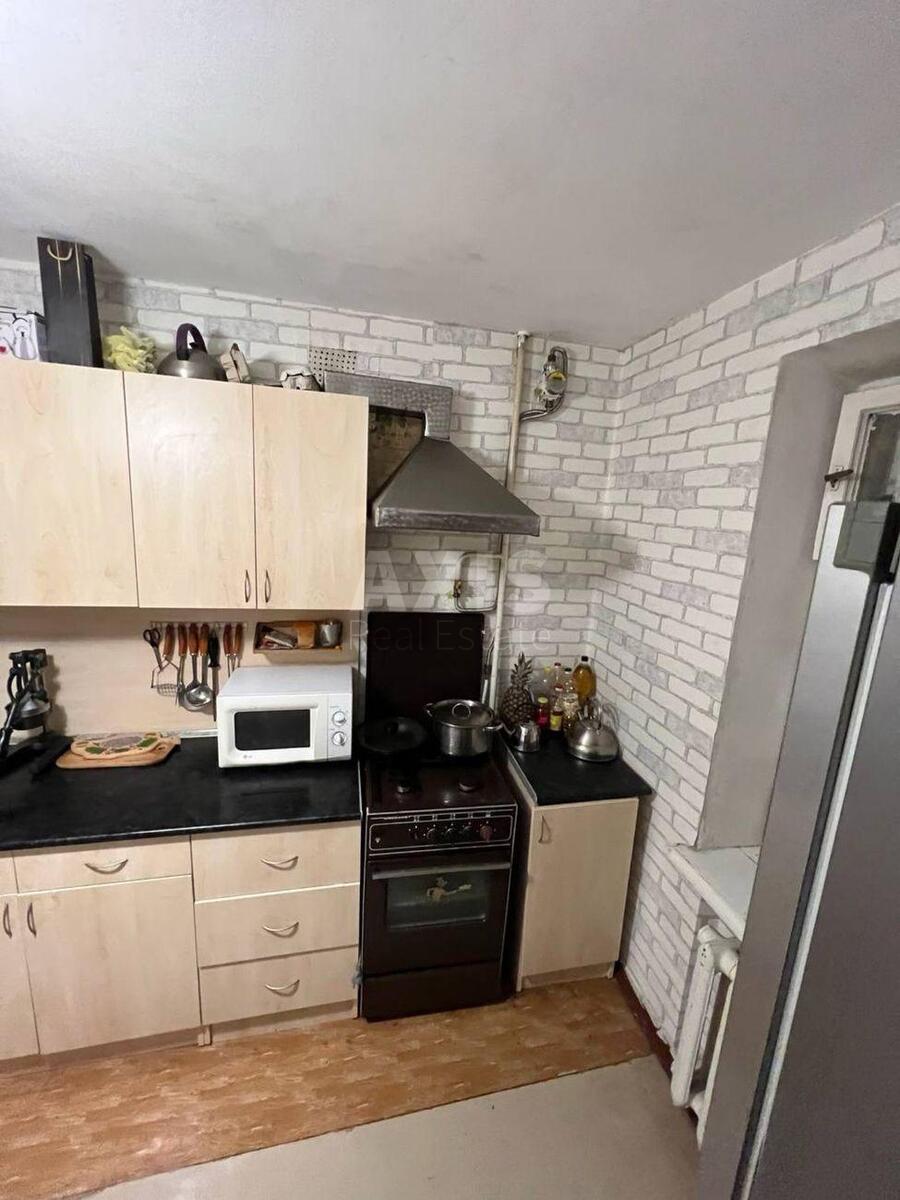 3k apartment vul. Novopol'ova 99Б5