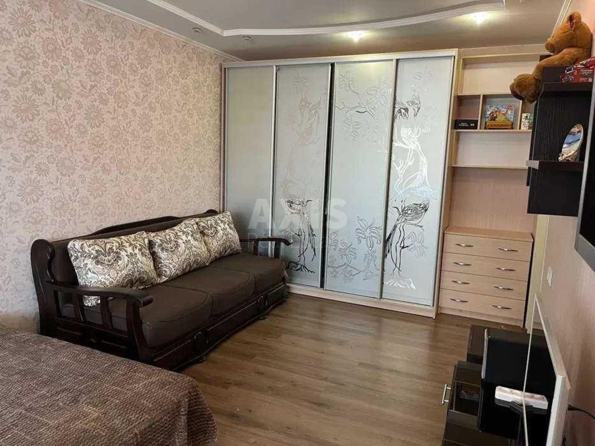 2k apartment vul. Rudenko Larysy 10В