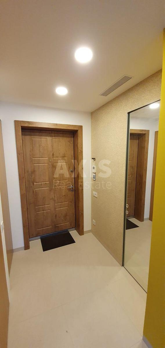 2k apartment vul. Zarichna 11
