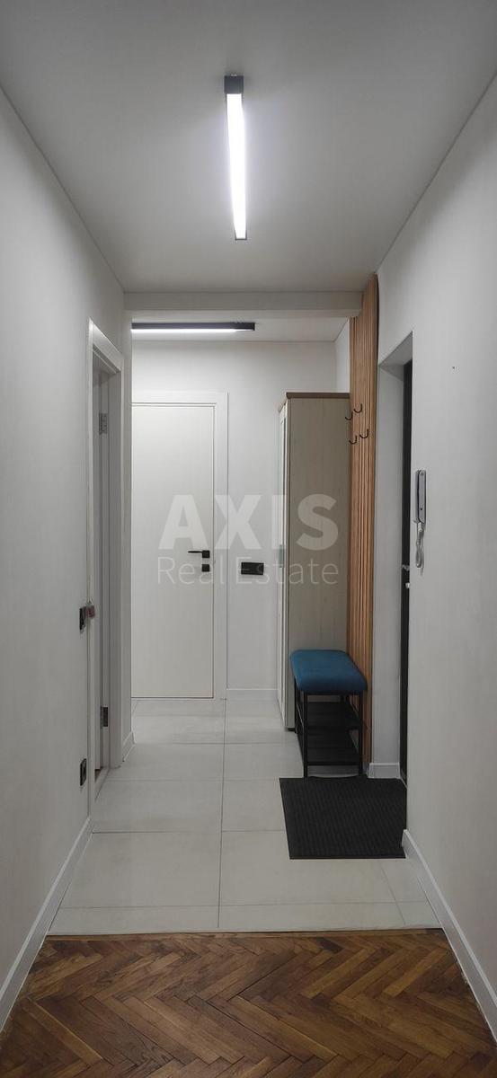 3k apartment vul. Entuziastiv 7/10