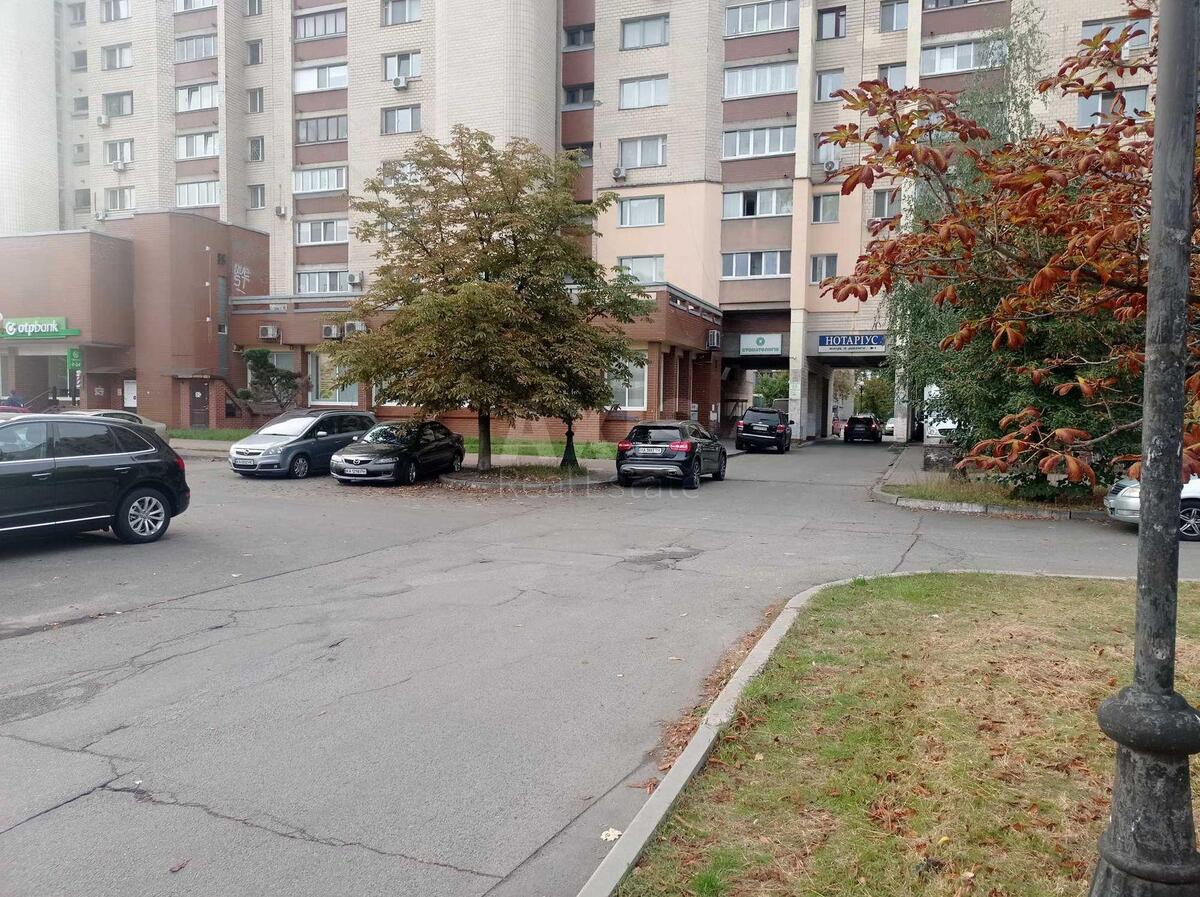 Объект торговли ул. Левко Лукьяненко 18, 36м2634773