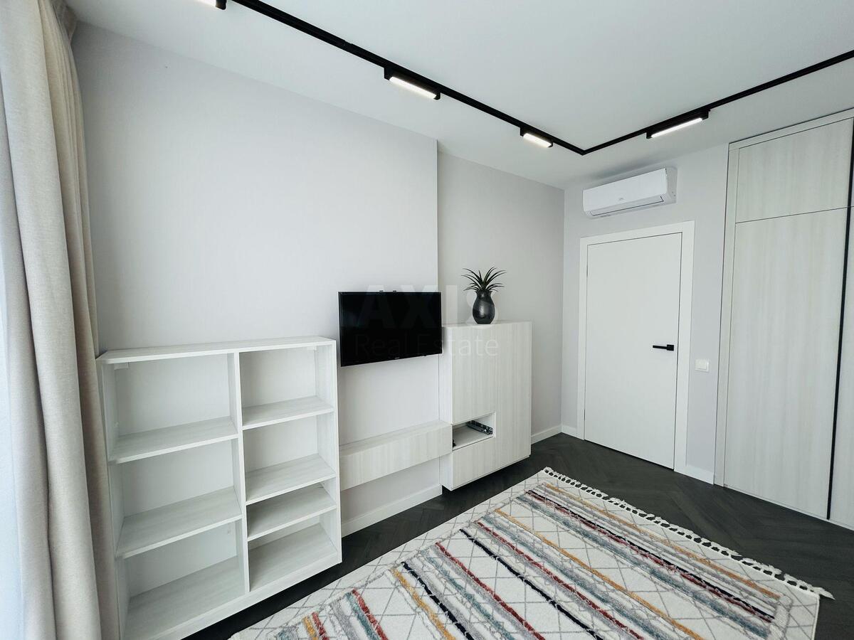 3k apartment vul. Prychal'na 12585987