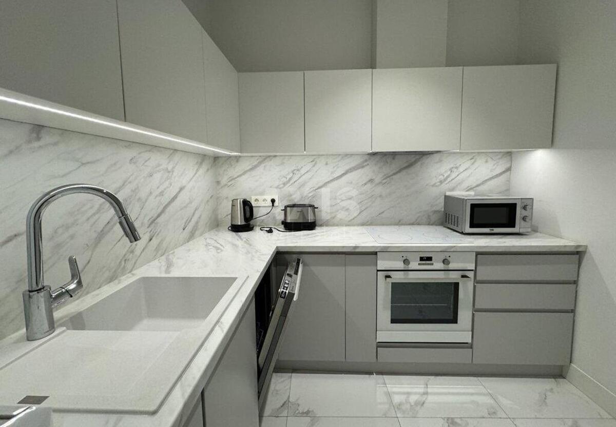 2k apartment nab. Dniprovs'ka 18