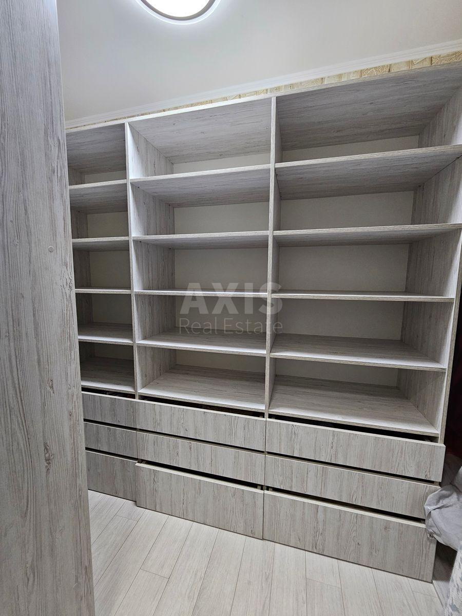 3k apartment vul. Oleny Pchilky 88