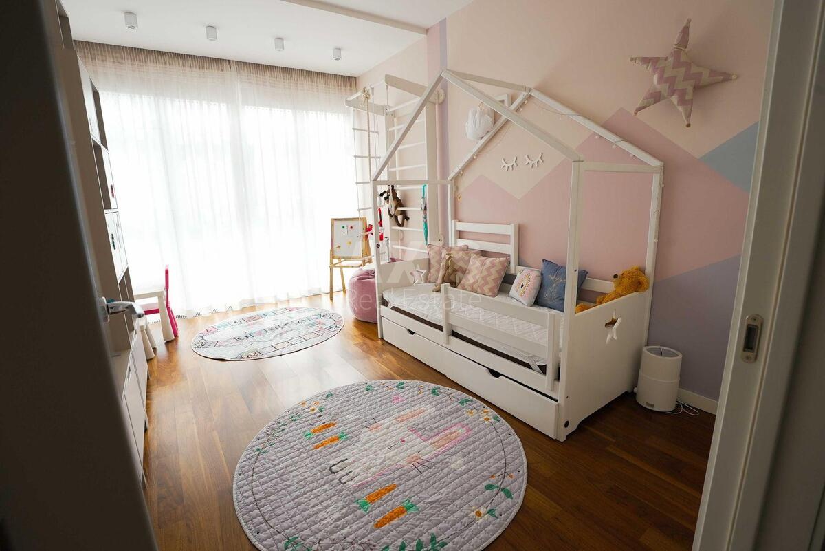 3k apartment vul. Dragomyrova Myhajla 204