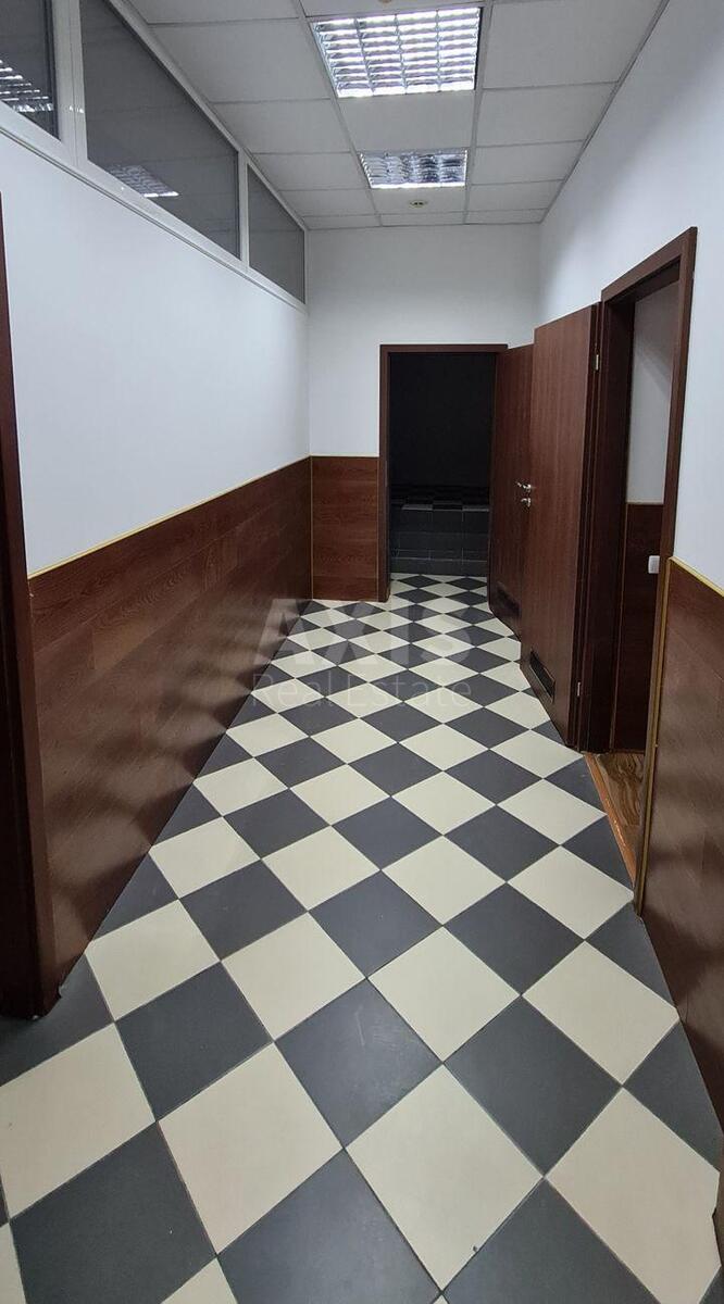 Trade object vul. Obolons'ka 9, 150m2596421