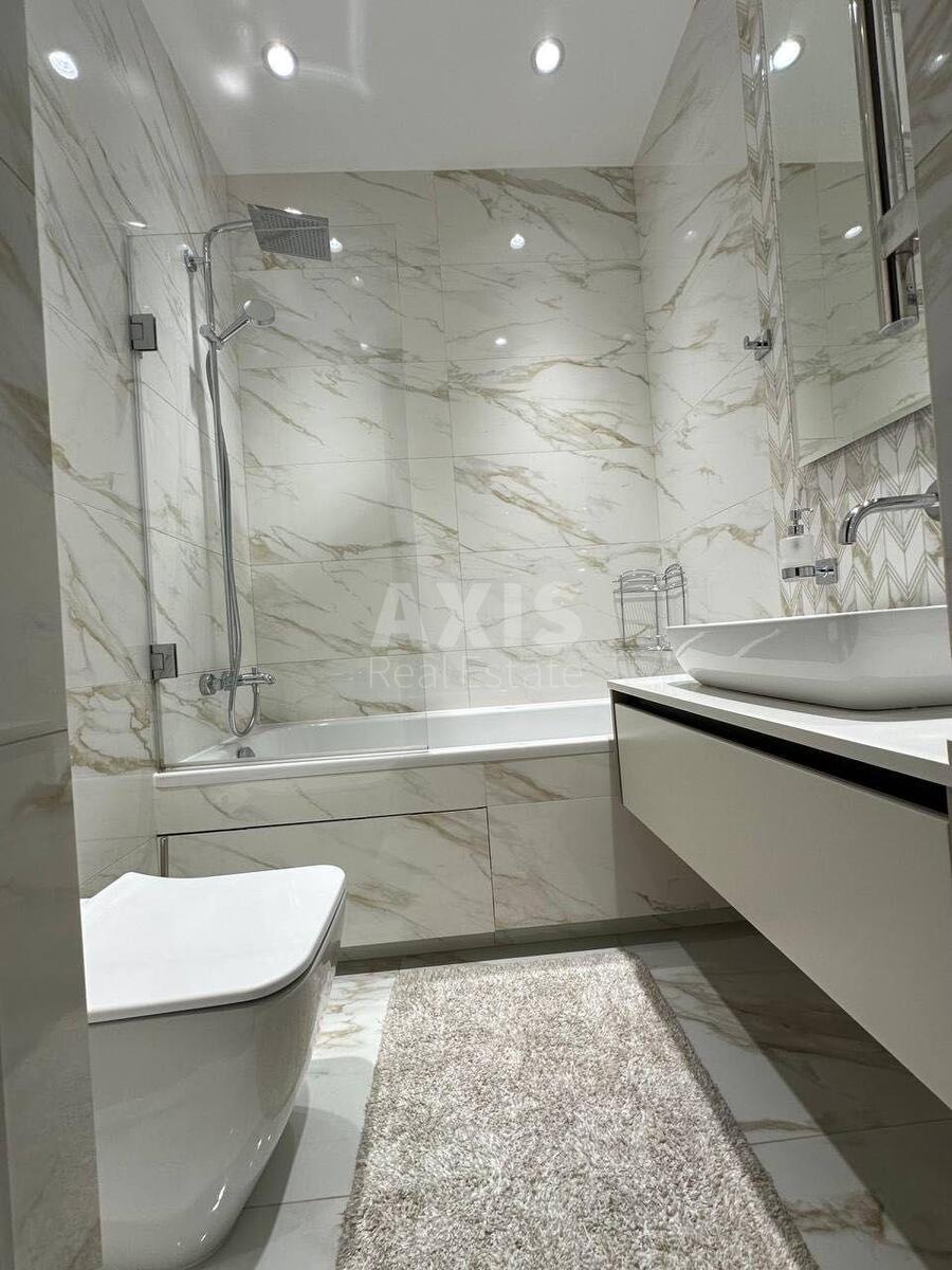 4k apartment vul. Buslivs'ka 125987813