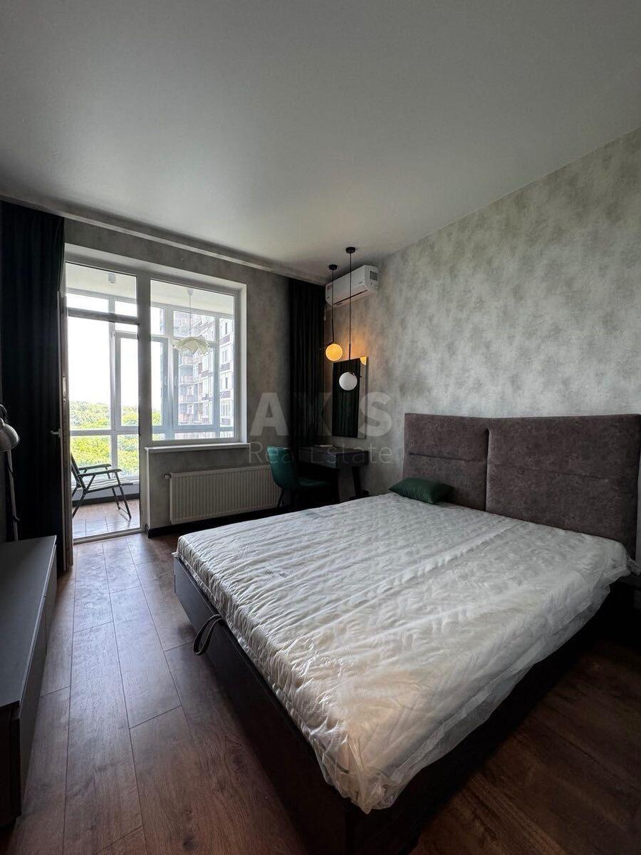 2k apartment vul. Pysarzhevs'kogo Akademika 86