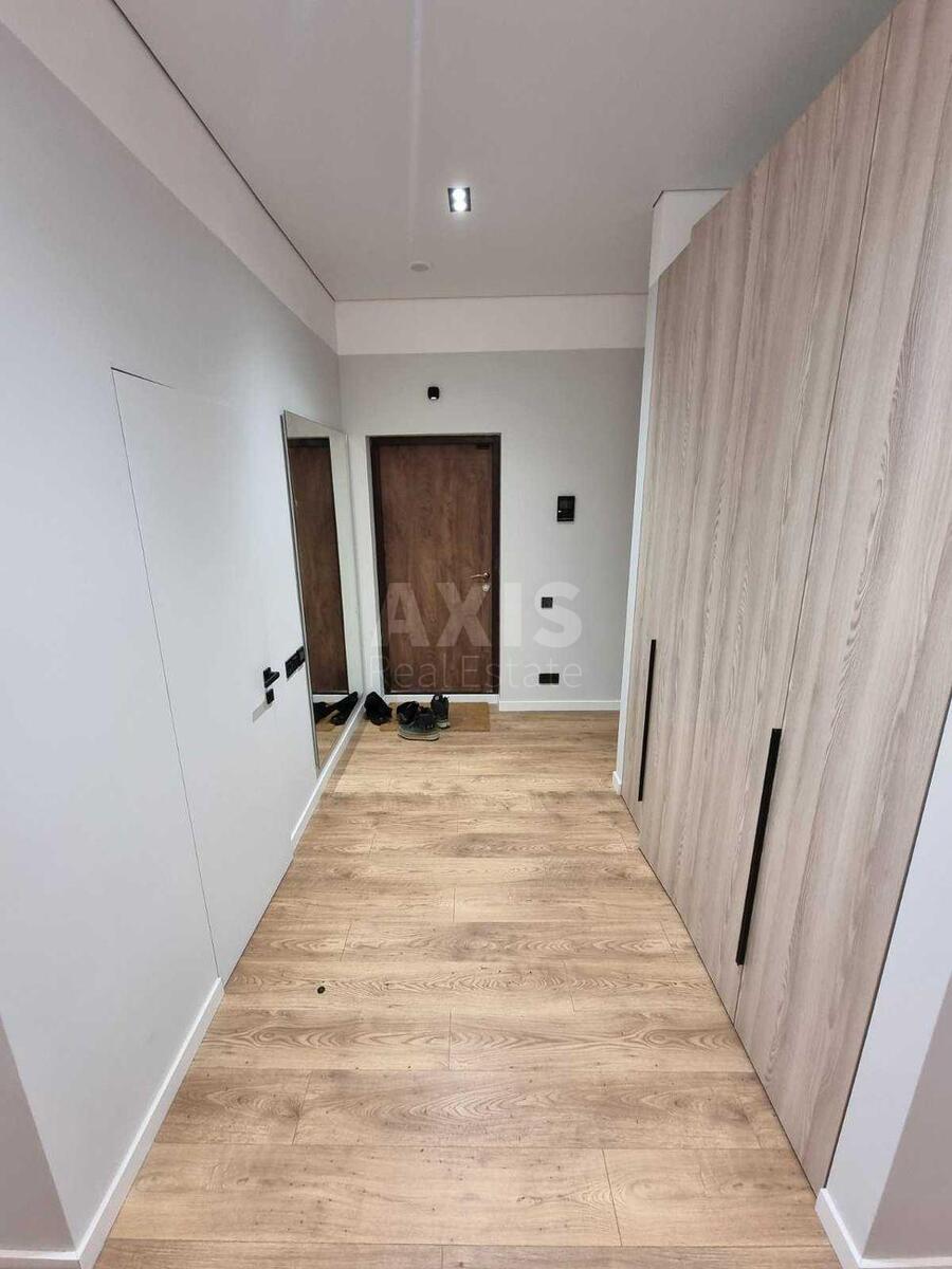 4k apartment vul. Nagirna 18/161