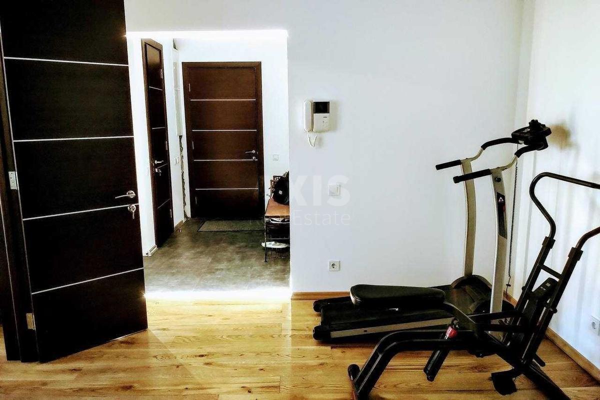3k apartment vul. Parkovo-Syrec'ka 4Б3