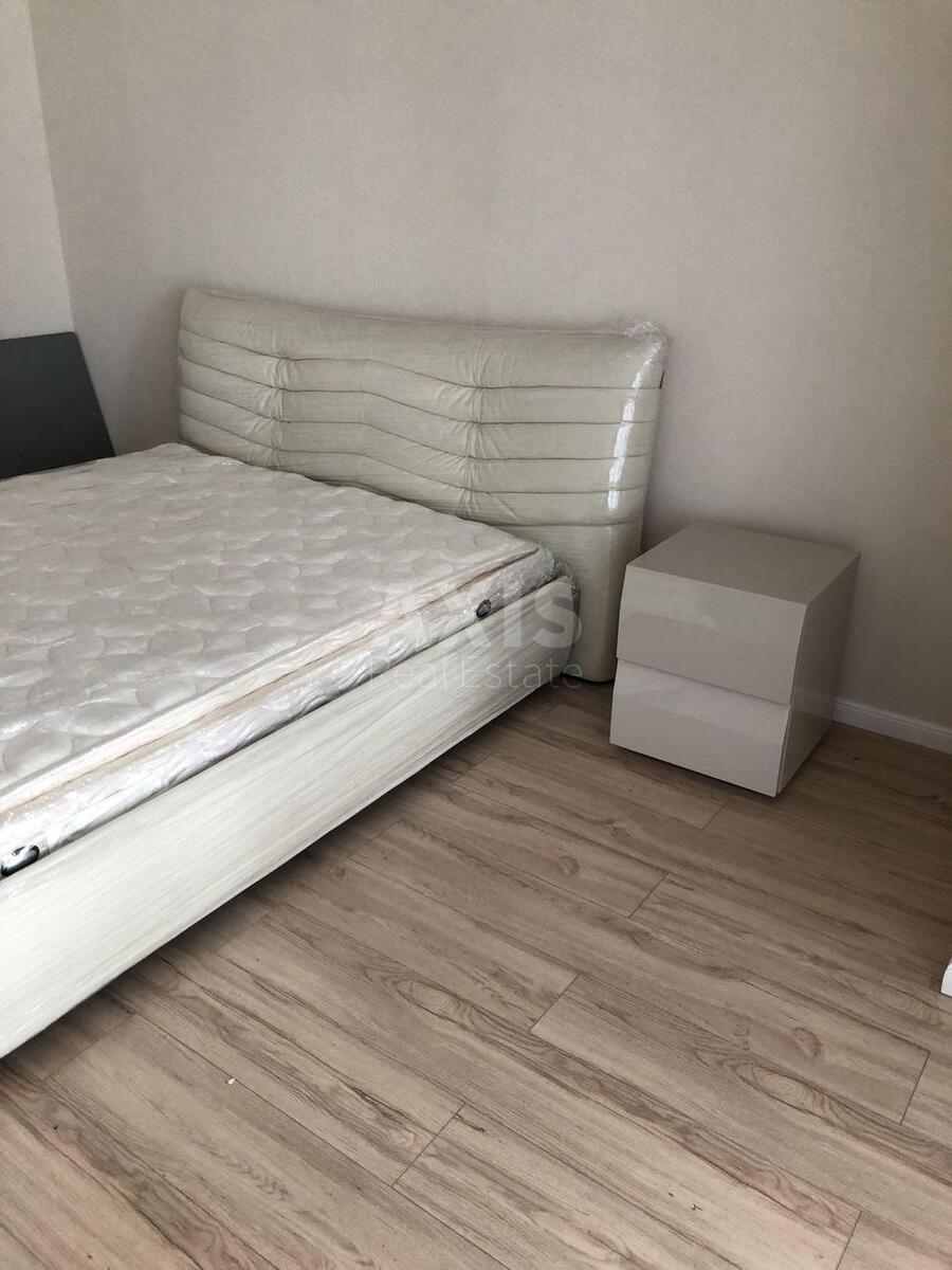 1k apartment vul. Lejpcyz'ka 13570271