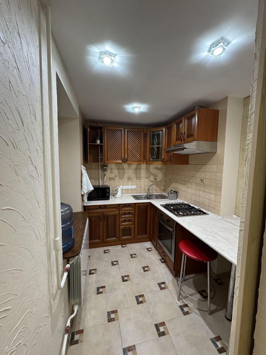 1k apartment uzv. Klovs'kyj 20614171
