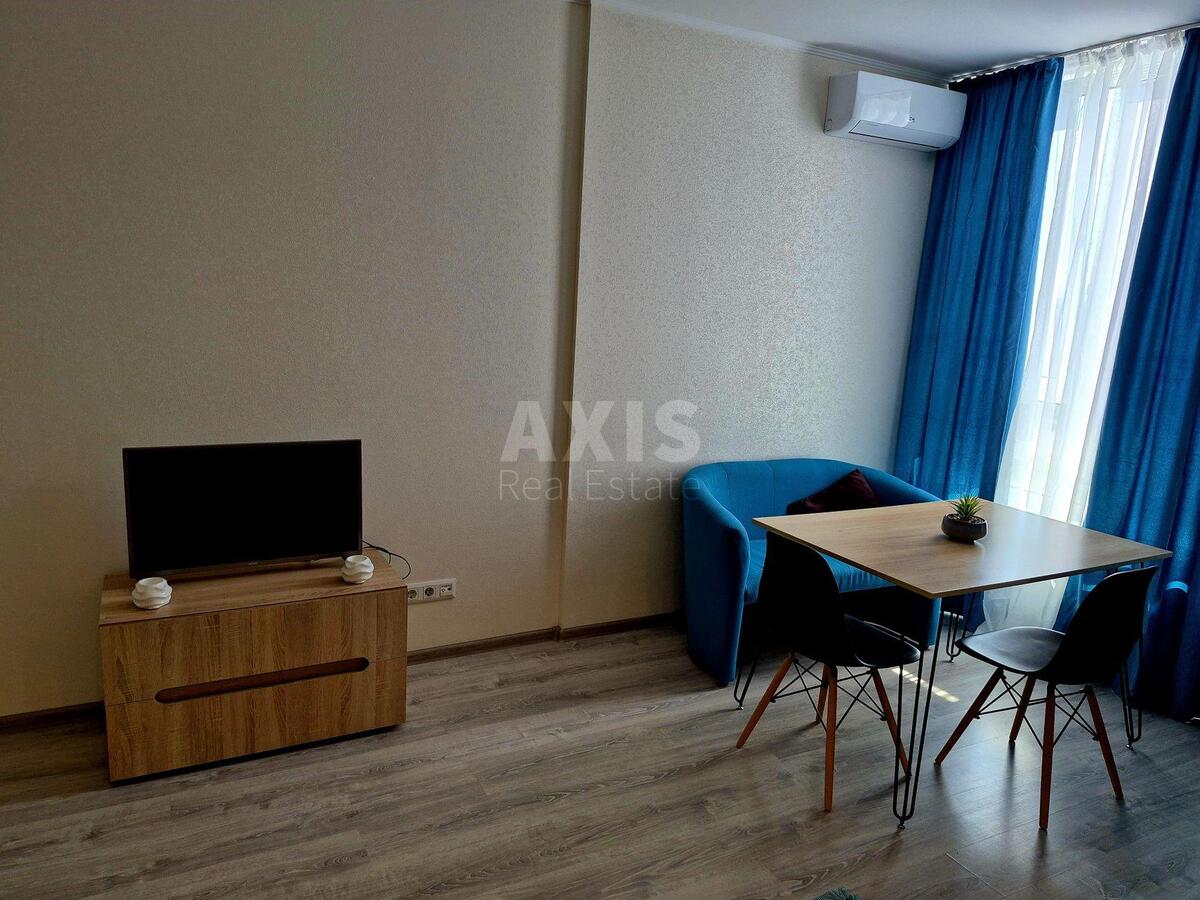 1k apartment pr-t Sobornosti 14613532