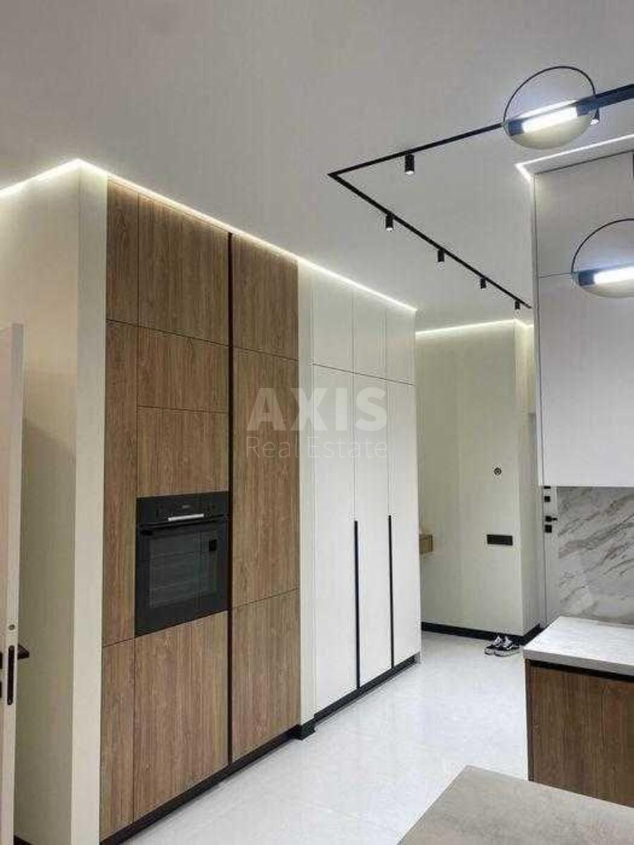 1k apartment vul. Barbjusa Anri 28А1