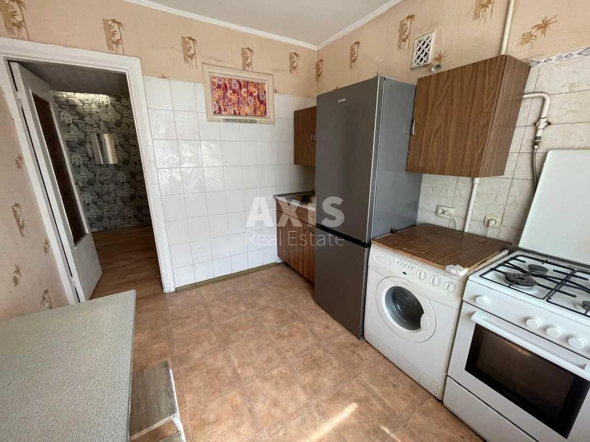 1k apartment uzv. Lysogirs'kyj 26А