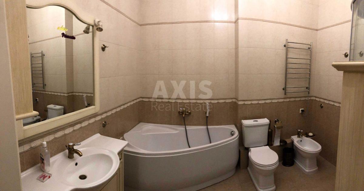5k apartment uzv. Krutyj 55