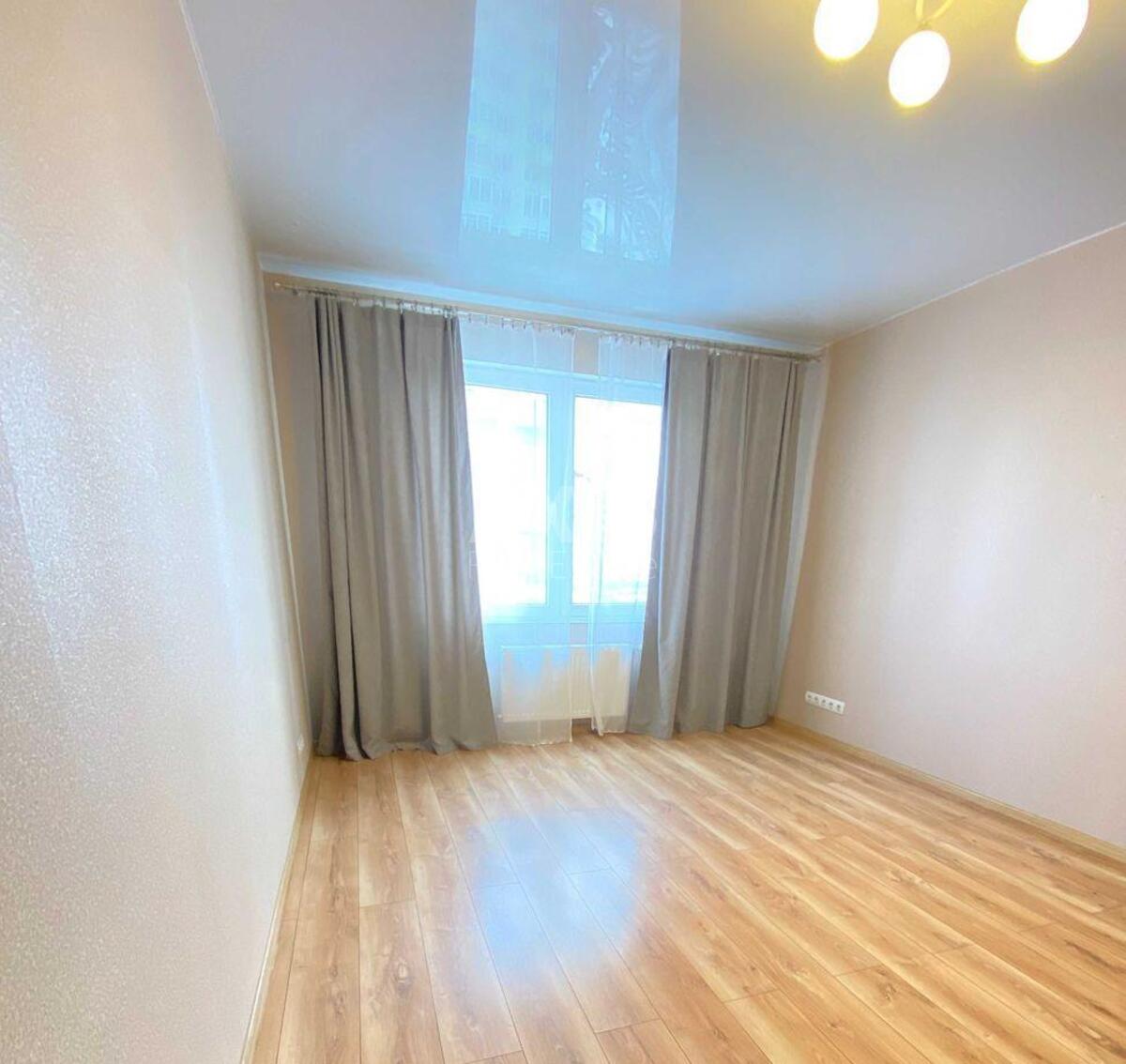 1k apartment vul. Doncja Myhajla 2Б4
