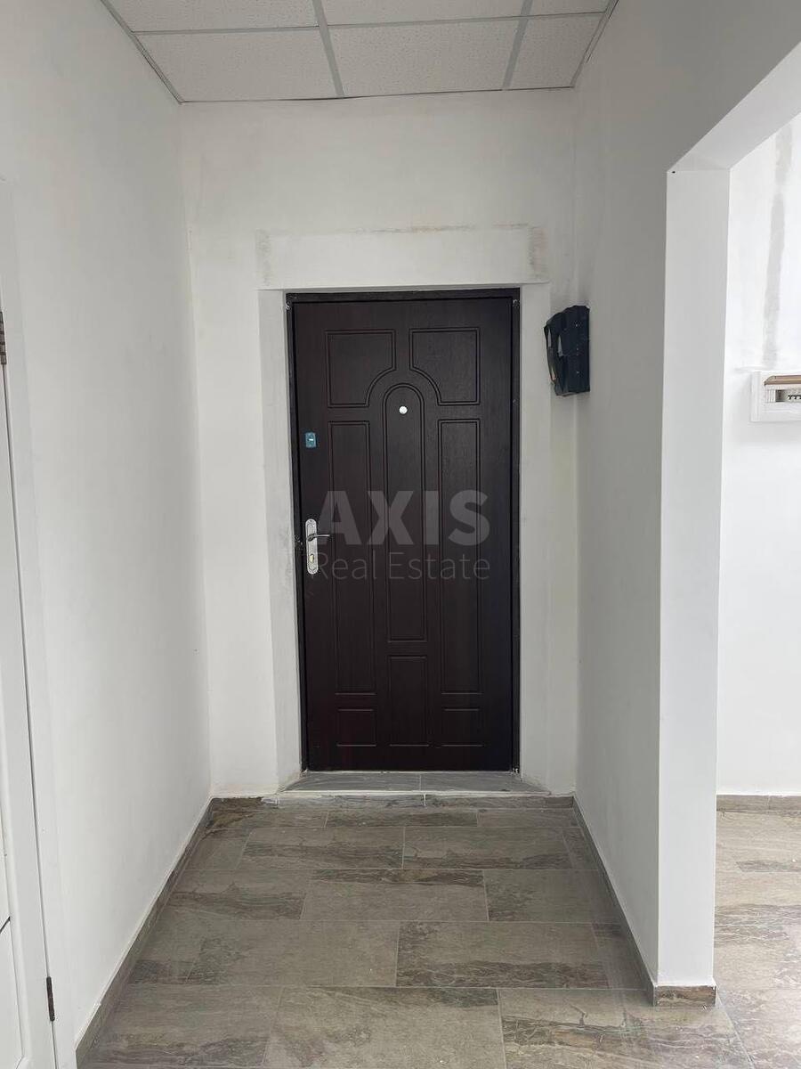 Trade object vul. Bulahovs'kogo Akademika 5, 91m23
