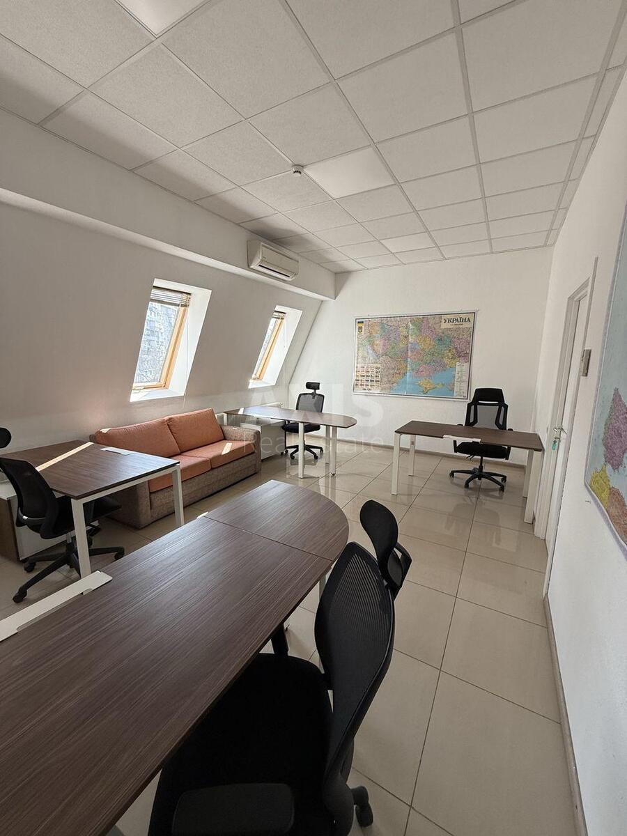 Office vul. Sikors'kogo Igorja Aviakonstruktora 8, 220m2572628