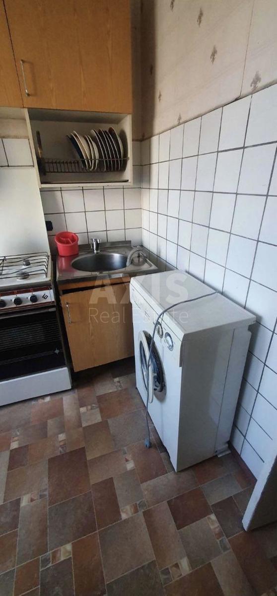 2k apartment vul. Serafymovycha 7/15