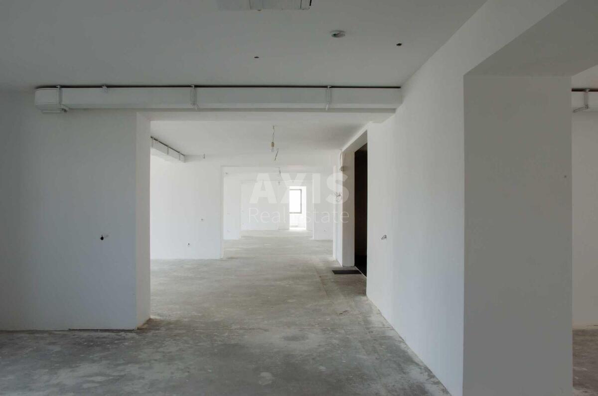 Office vul. Saksagans'kogo 53/80, 373m20