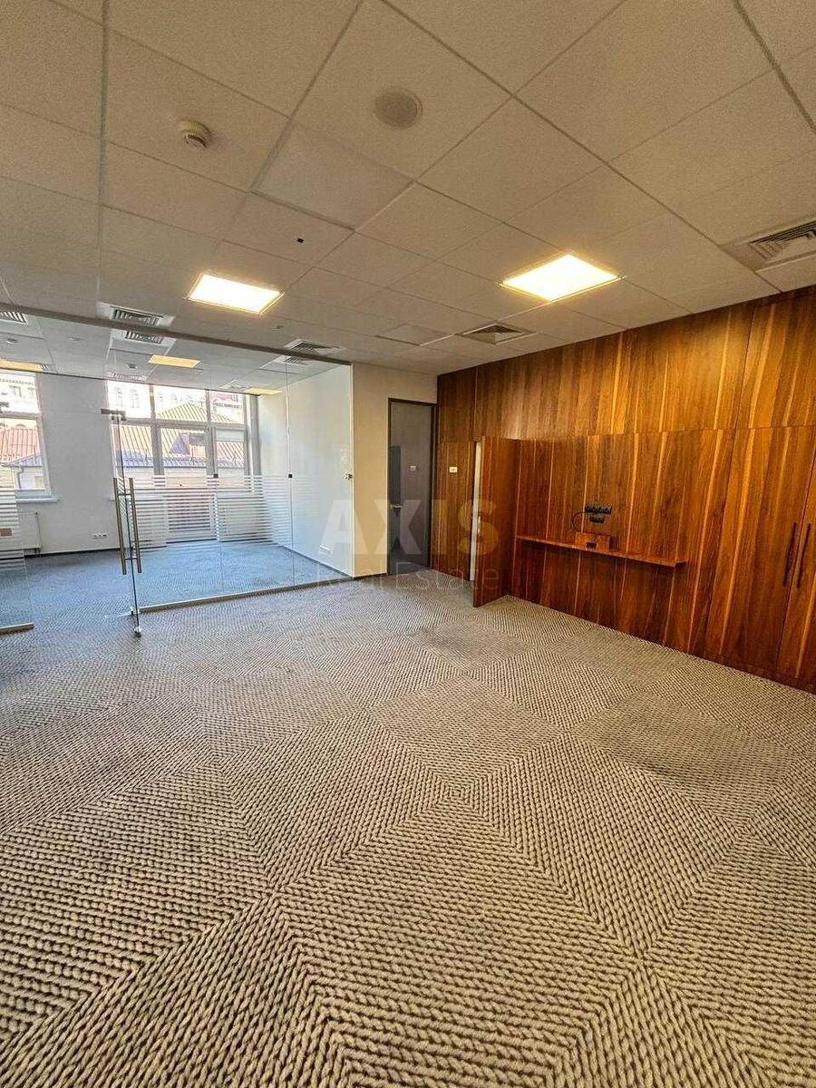 Office prov. Ryl's'kyj 6, 240m259059