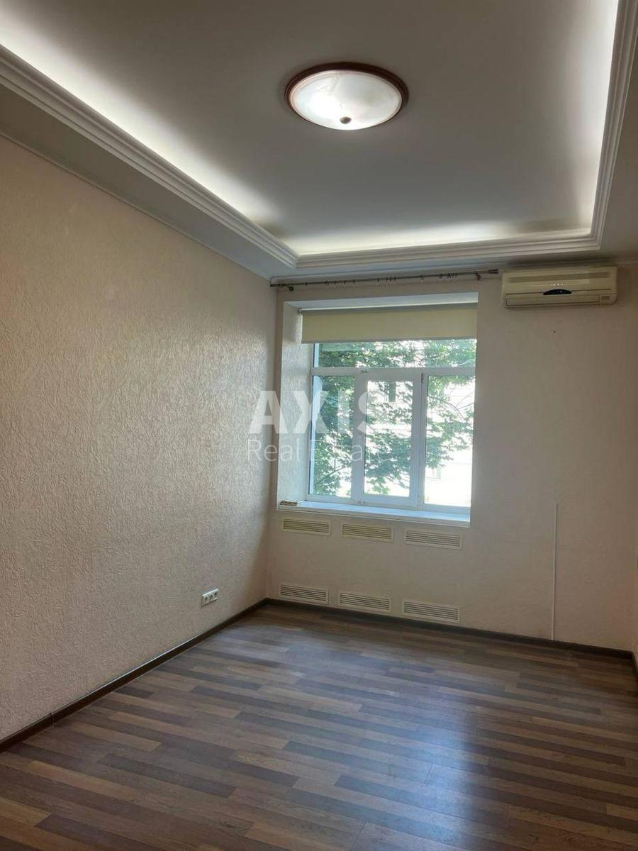 Office vul. Antonovycha 4/6, 105m2400150