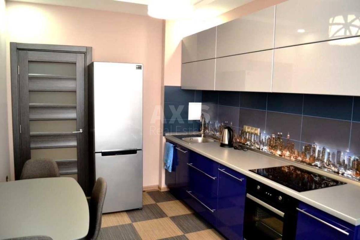 1k apartment vul. Bakyns'ka 37Д0