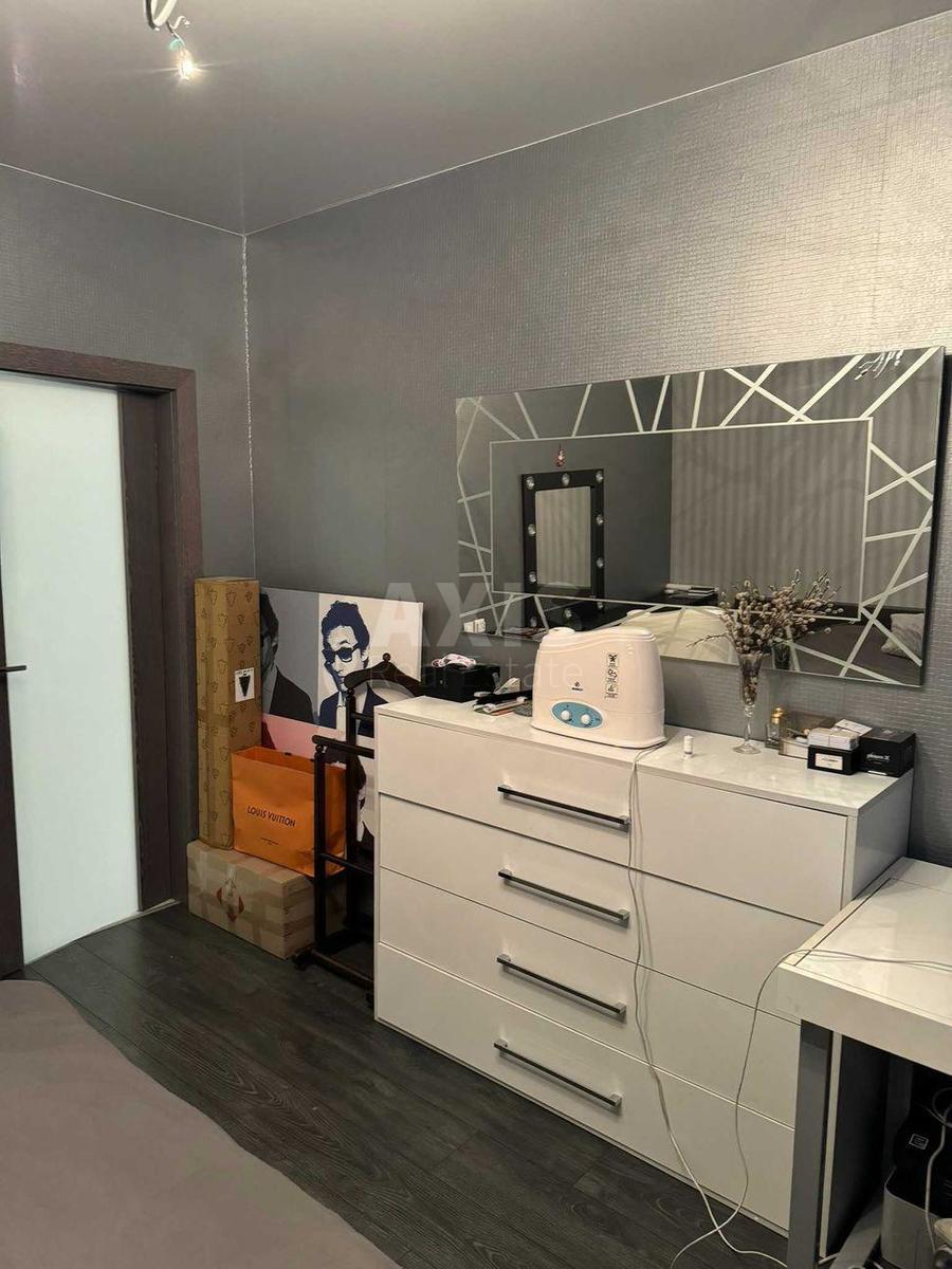 1k apartment vul. Saperno-Slobids'ka 246