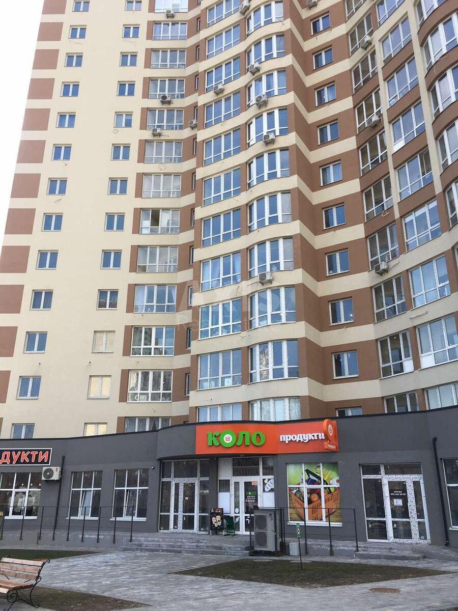 4k apartment vul. Novopol'ova 260008