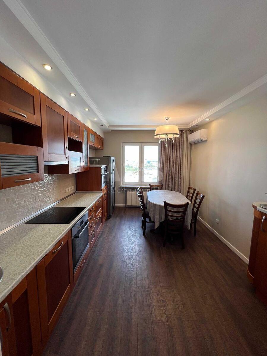 5k apartment vul. Dragomanova 10