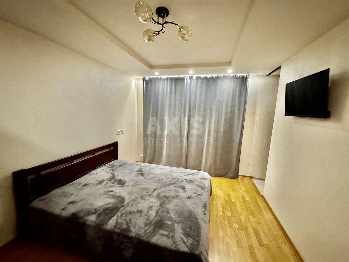 1k apartment uzv. Klovs'kyj 20614175