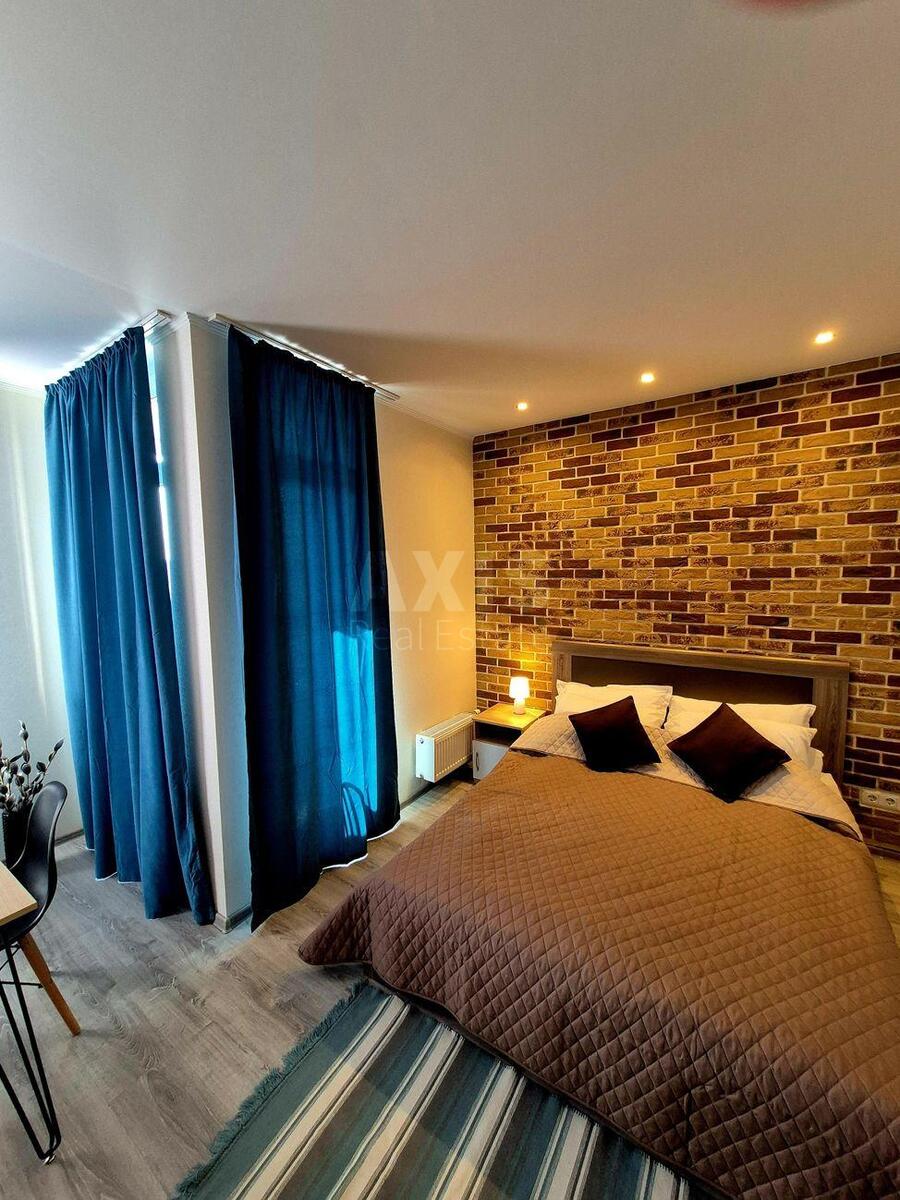 1k apartment pr-t Sobornosti 14613536