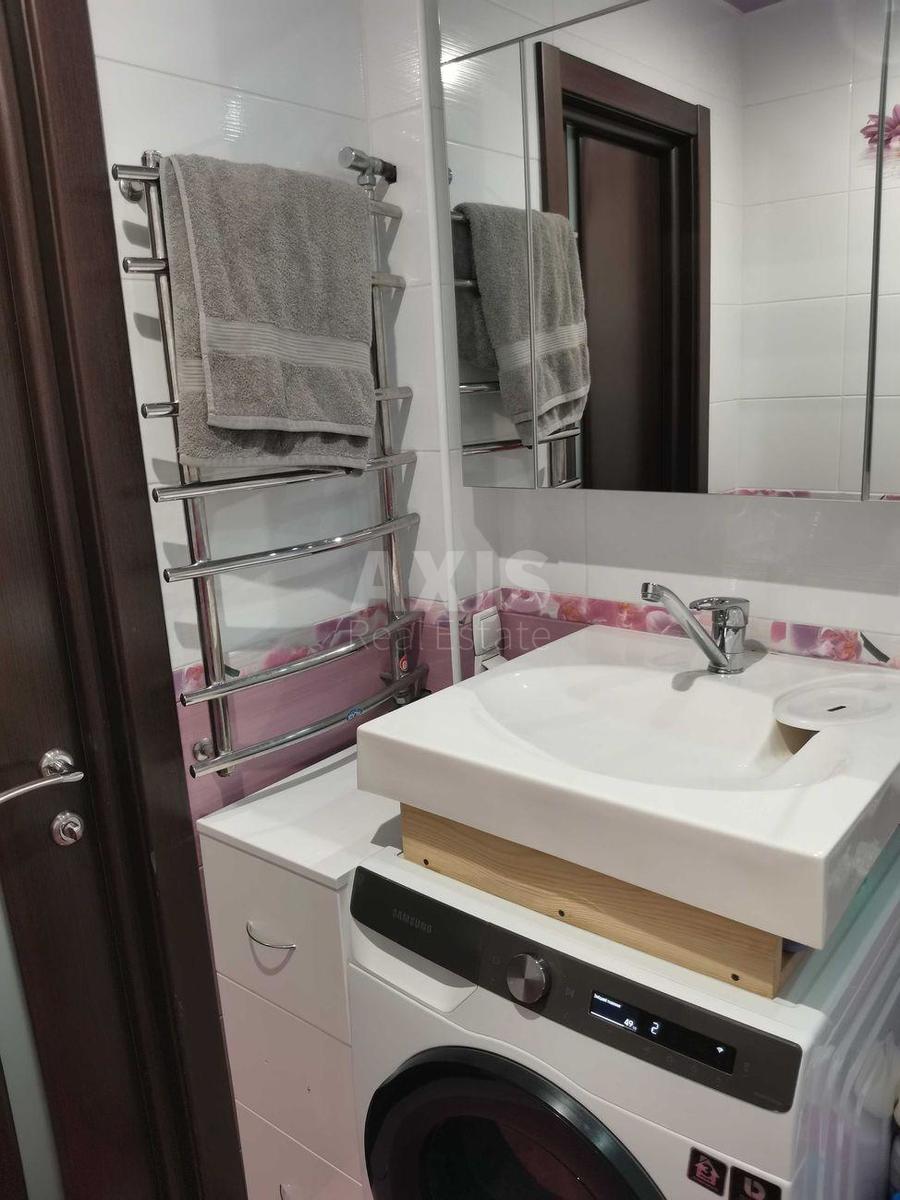 2k apartment vul. Makarenka 15