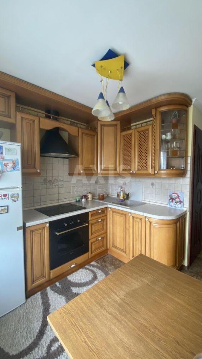 2k apartment vul. Jerevans'ka 28А