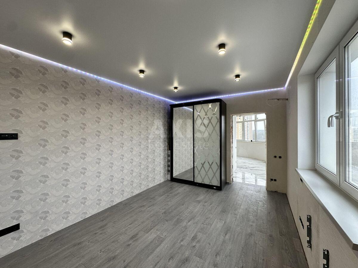 2k apartment vul. Kondratjuka Jurija 12