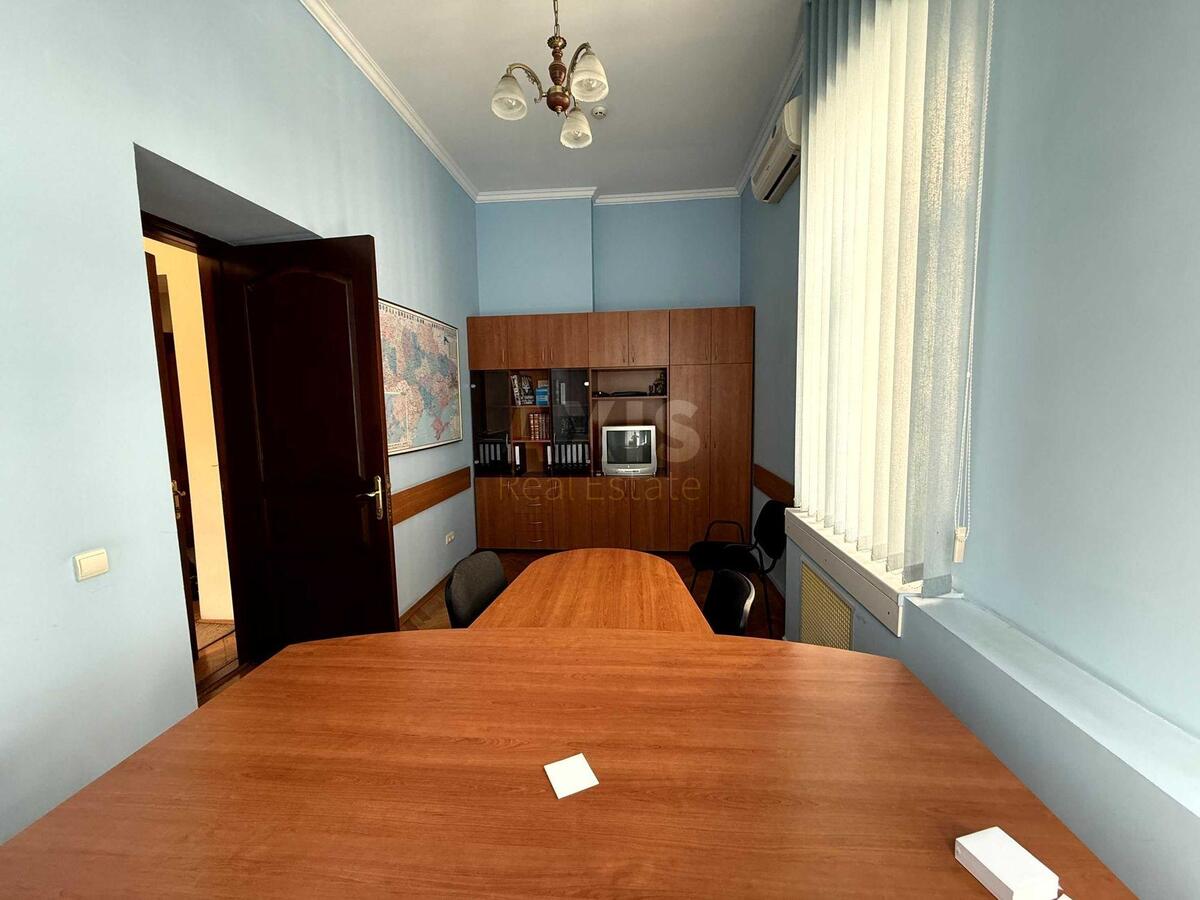 Office vul. Rejtars'ka 6А, 120m2567473