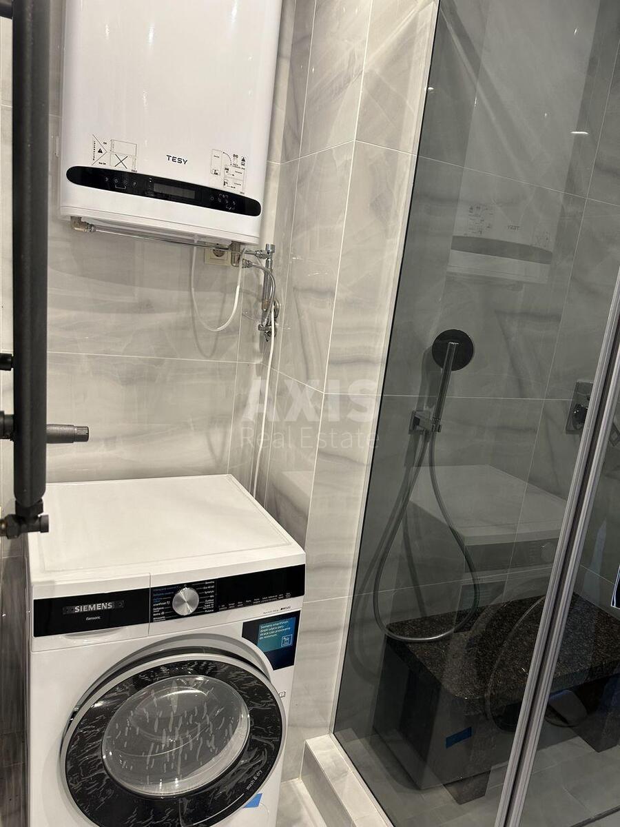 2k apartment vul. Dragomyrova Myhajla 4Б7