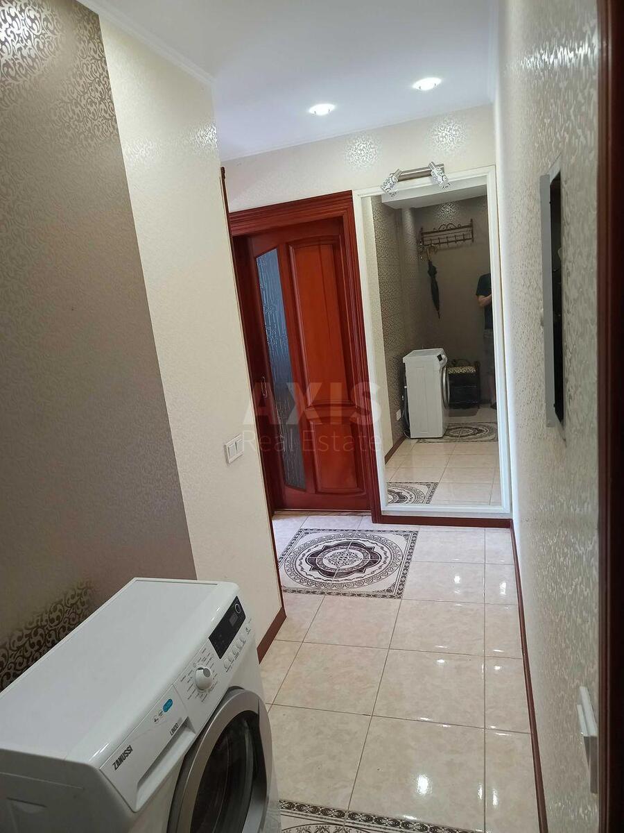 2к квартира ул. Строителей 18572063