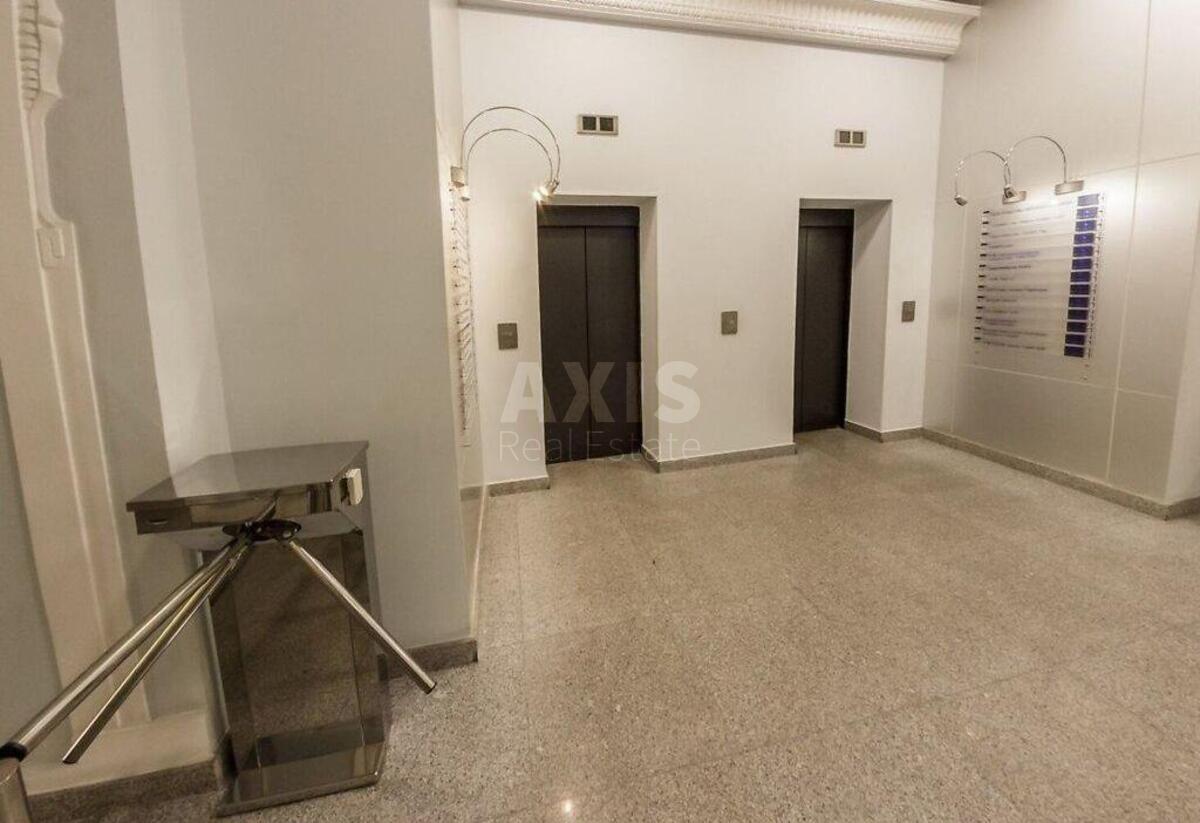 Office prov. Muzejnyj 4, 76m25